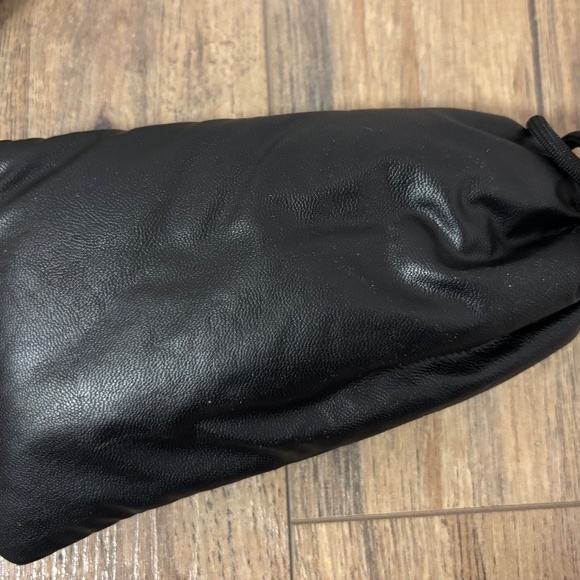 Off-White Tortoise Shell Sunglasses - Picture 10 of 10